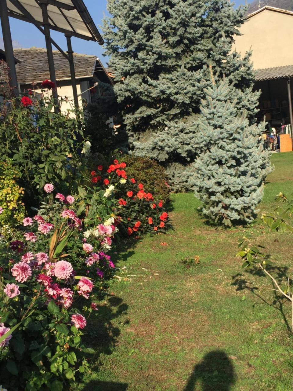 Agriturismo La Grange Пон-Сен-Мартен Экстерьер фото